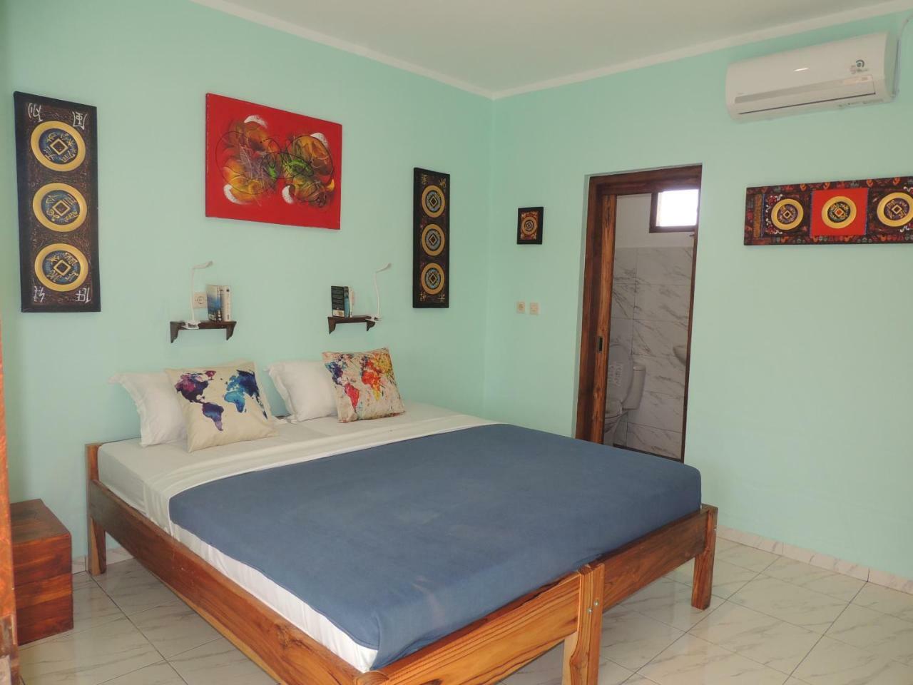 World Bnb Labuan Bajo Exterior photo