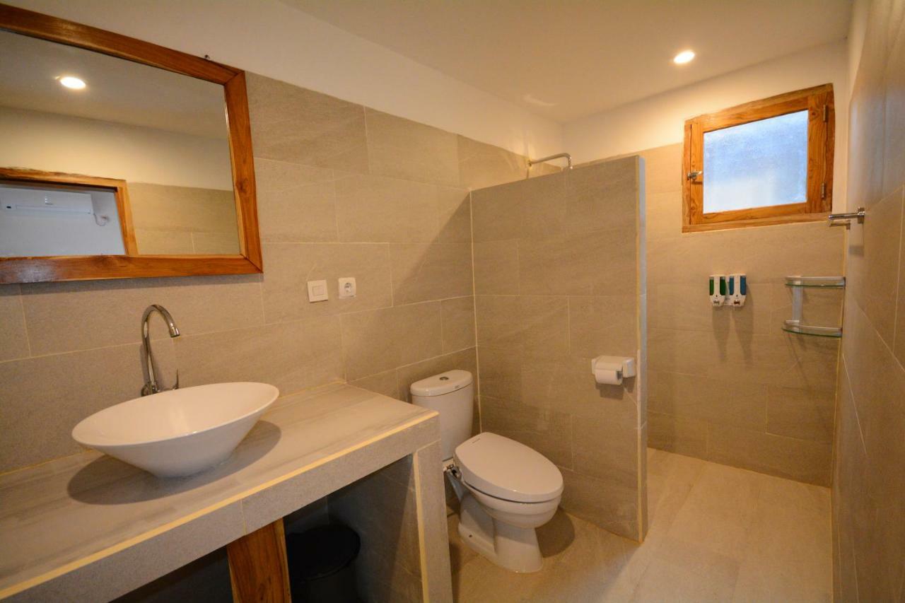 World Bnb Labuan Bajo Exterior photo